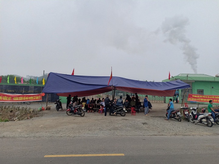 Ky Anh residents continue pollution protest - 1