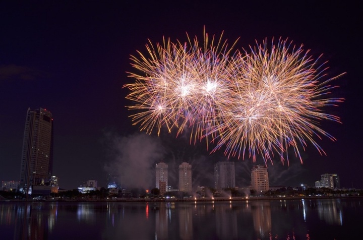 Seven foreign teams to join Danang fireworks festival - 1