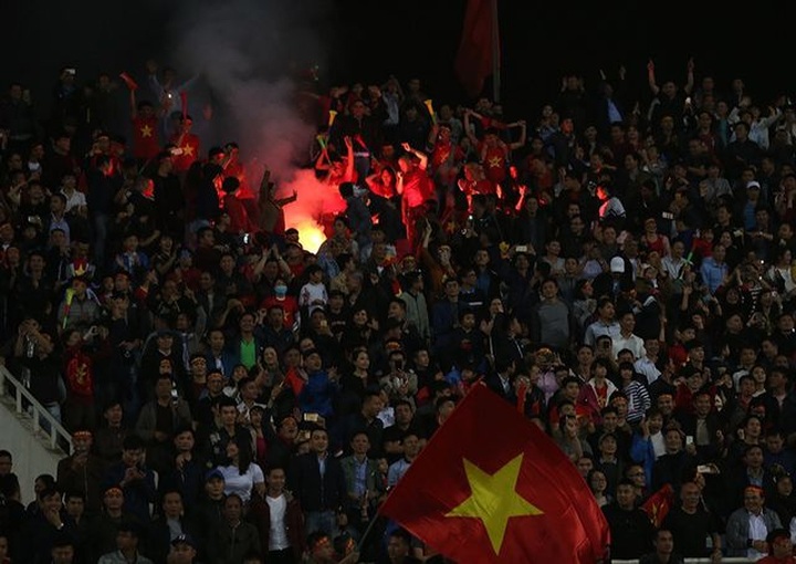 VFF fined VND40,000 for AFC U23 Championship flare incidents - 1