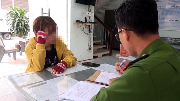 Woman fined for fake Facebook news about plane crash - 1