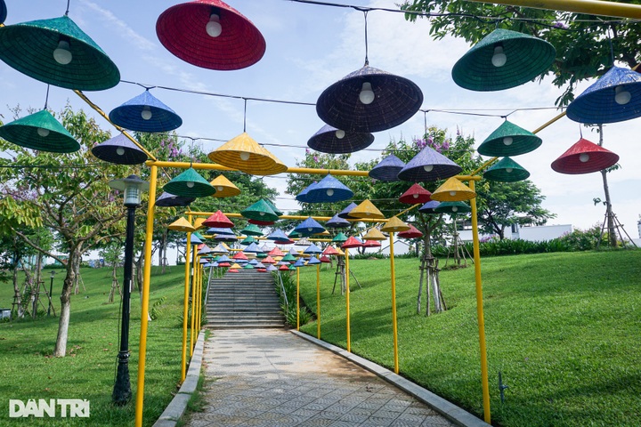 Work on Danang pedestrian street hastened - 3