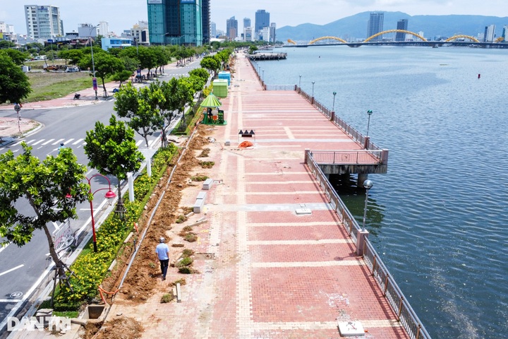 Work on Danang pedestrian street hastened - 1