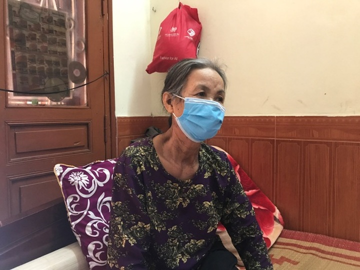 Cancer treatment disrupted as hospital locked down - 3