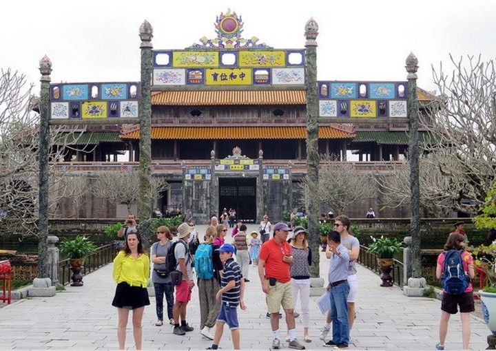 Audio guide available at Hue sites - 1