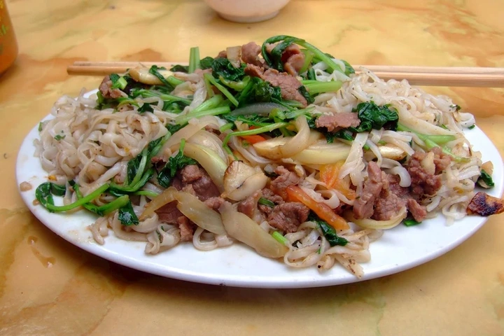 Three Vietnamese dishes among TasteAtlas world’s top 100 salads - 1
