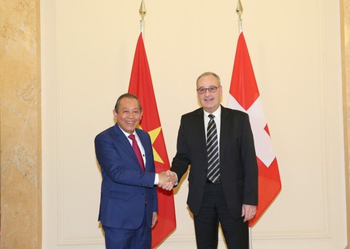 Vietnam, Switzerland rejoice over all-around relations - 1