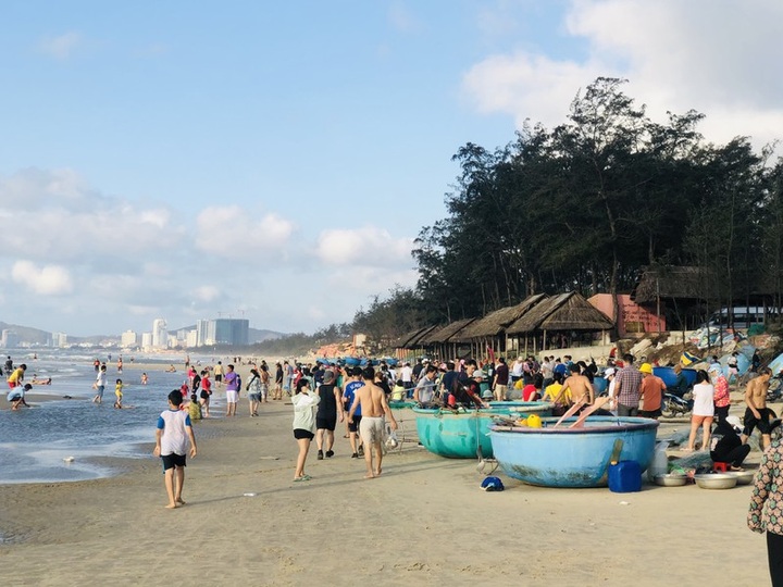 Khanh Hoa to pilot vaccine passports - 1