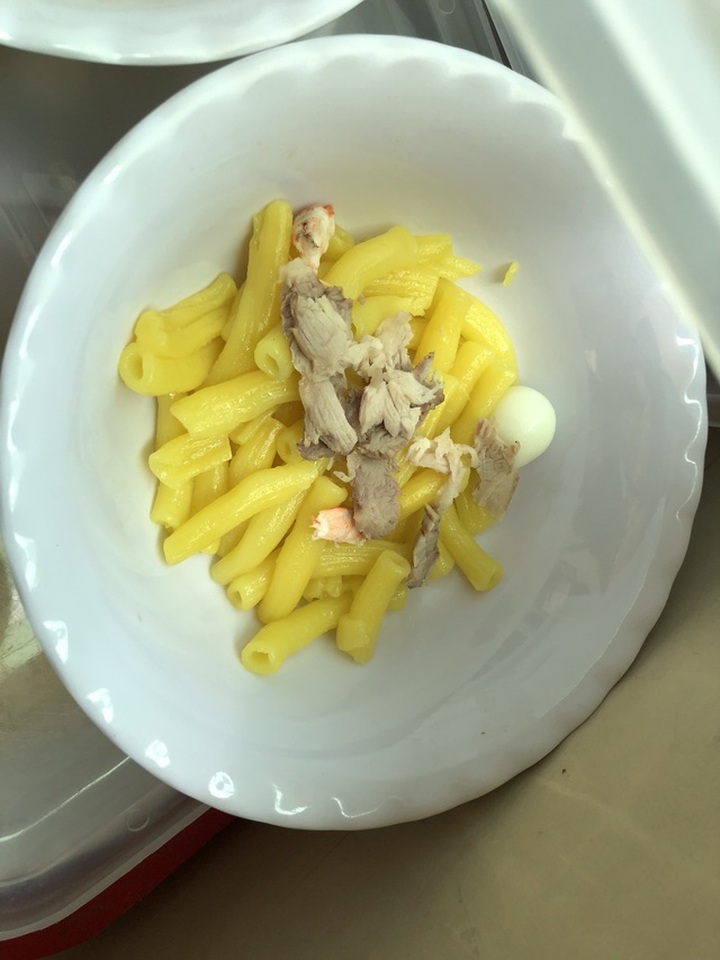 Ho Chi Minh City parents complain about poor school meals - 5 Ho Chi Minh City parents complain about poor school meals - 5