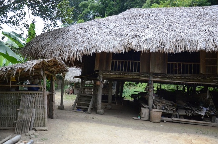 Single mother and ill son struggles to live - 2