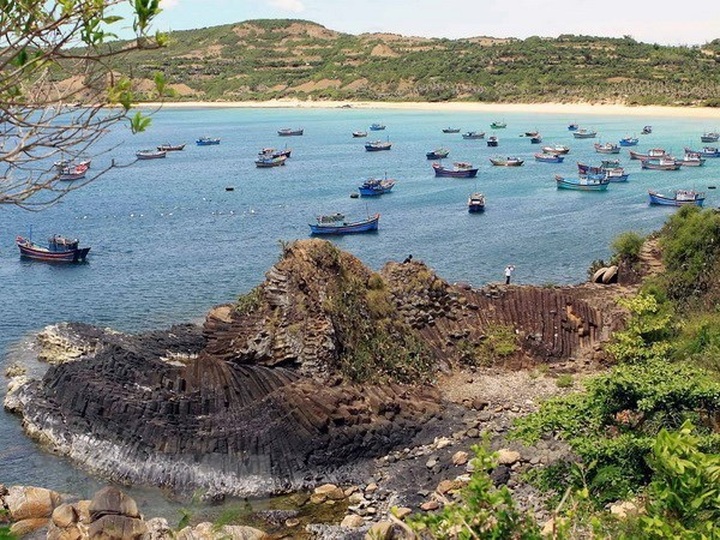 Four central provinces seek ways to boost tourism after COVID-19 - 1