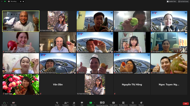 Australia helps train Vietnamese vocational education specialists - 1