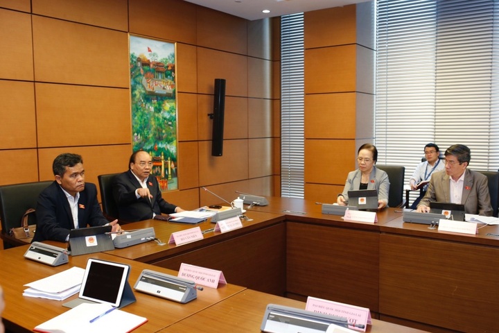 Vietnam yet to receive foreign tourists till year-end, reaffirms PM. - 1