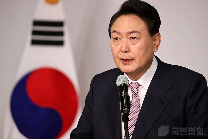 RoK President Yoon Suk-yeol to visit Vietnam this week - 1
