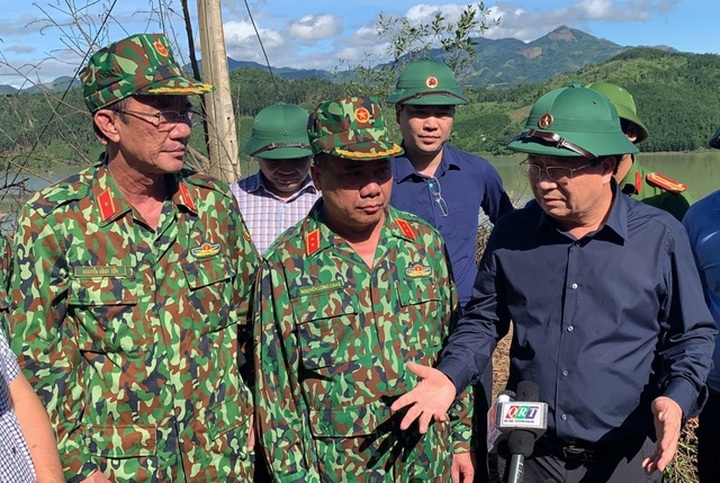 16 bodies found in Quang Nam landslide - 5 16 bodies found in Quang Nam landslide - 5