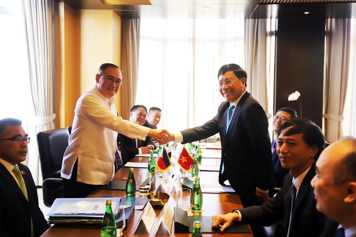 Filipino Secretary of Foreign Affairs to visit Vietnam next week - 1