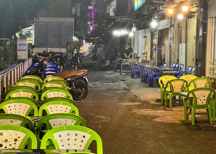 HCM City restaurants on brink of closing as customers cut spending - 1 HCM City restaurants on brink of closing as customers cut spending - 1