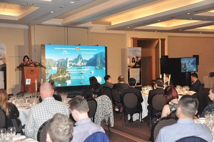 Quang Ninh province promotes tourism in UK - 1