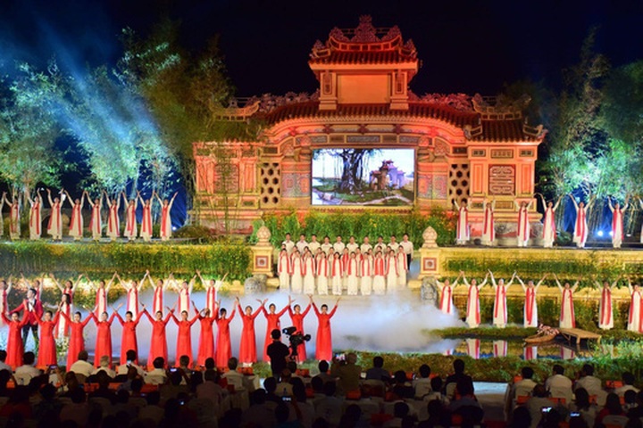 Traditional craft festival opens in Hue - 1 Traditional craft festival opens in Hue - 1