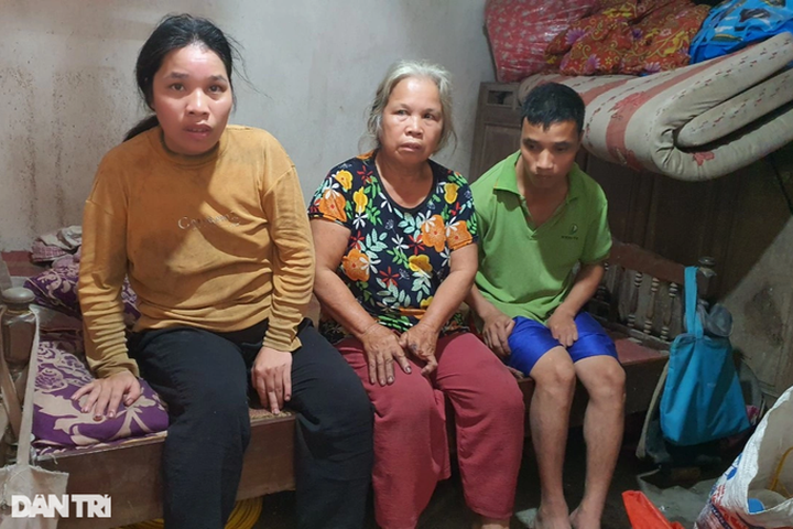 Mother and two children facing mental disabilities need help - 1