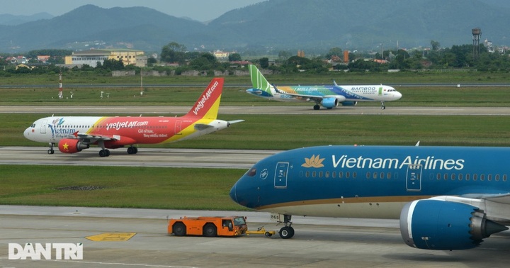 Vietnam reopens flights to 19 countries, territories - 1