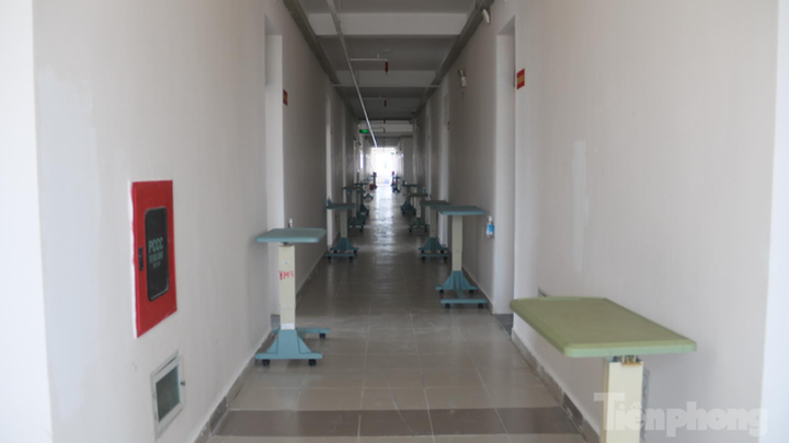 Danang dormitory turned into Covid-19 field hospital - 10