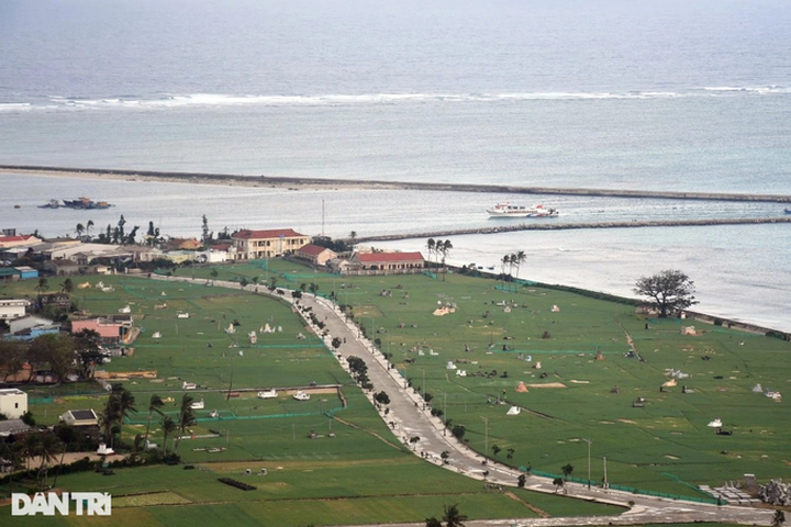 Ly Son to become coastal city with airport - 1