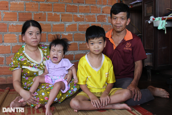 Poor couple need help to support three ill children - 1