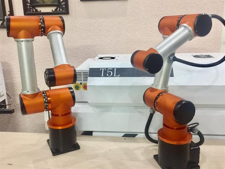 Robot designers helps SMEs thrive and cut costs - 1