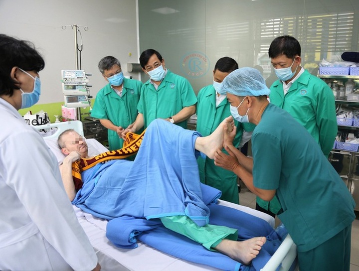 British pilot patient to be repatriated to the UK after recovering - 1 British pilot patient to be repatriated to the UK after recovering - 1