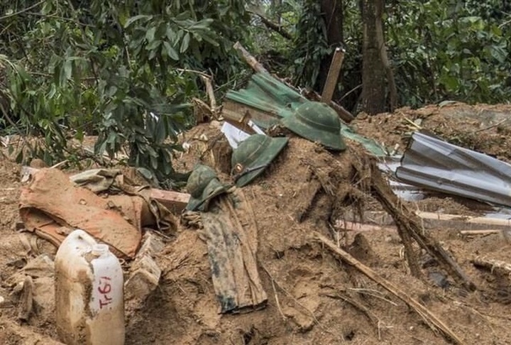 13 bodies found in Thua Thien-Hue landslide - 5 13 bodies found in Thua Thien-Hue landslide - 5