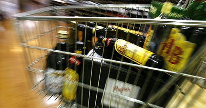 Vietnam to use e-stamp for tobacco and alcohol products - 1