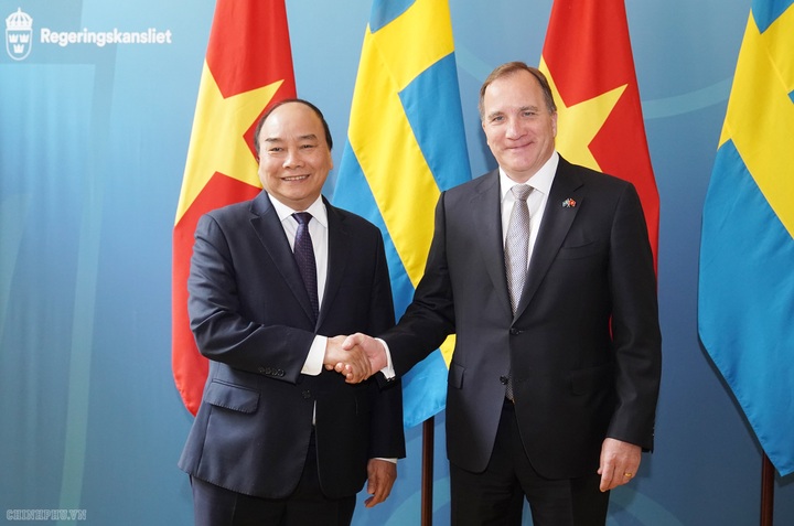 Trade and investment play important role in Vietnam-Sweden ties - 1