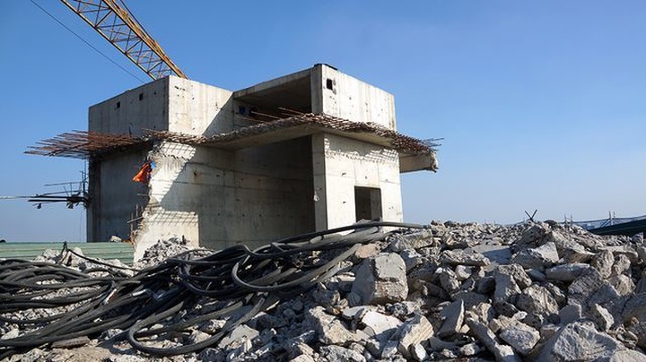 98 Hanoi officials punished over construction violations - 1