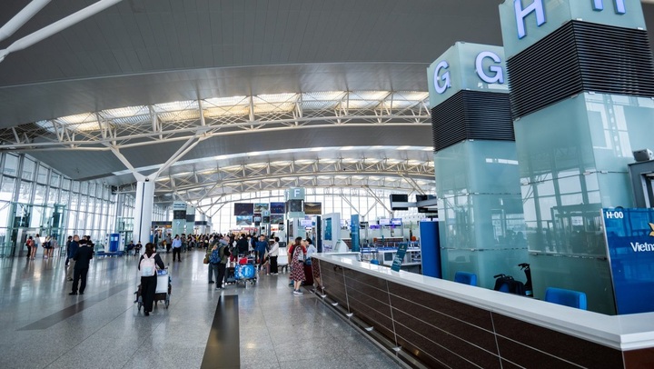 Hanoi airport to serve nearly 340,000 passengers during National Day holiday - 1 Hanoi airport to serve nearly 340,000 passengers during National Day holiday - 1