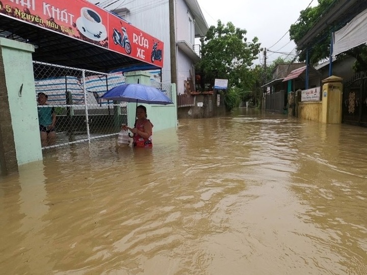 Floods, heavy rain ravage central region - 2 Floods, heavy rain ravage central region - 2