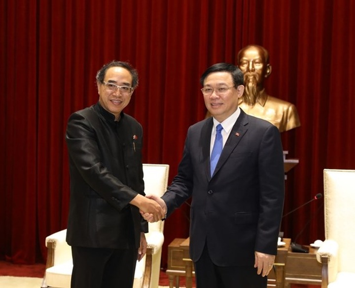 Hanoi commits to creating stable environment for Thai businesses - 1