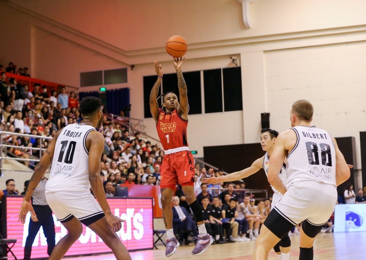 Saigon Heat awarded runner-up title at ASEAN Basketball League 2023 - 1