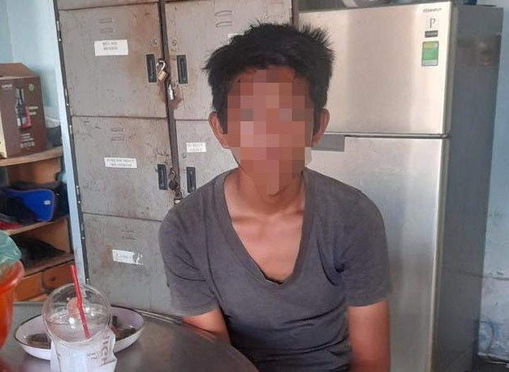 Binh Thuan teenager detained for stealing passenger bus - 2 Binh Thuan teenager detained for stealing passenger bus - 2