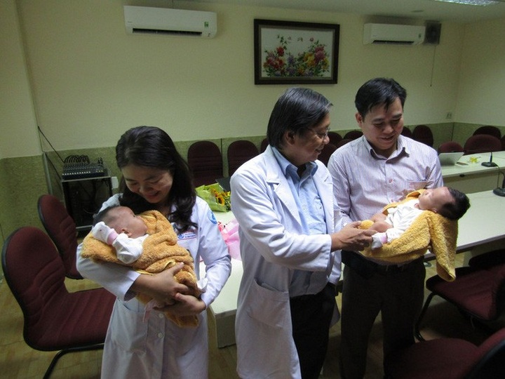 Conjoined twins discharged from hospital after surgery - 3