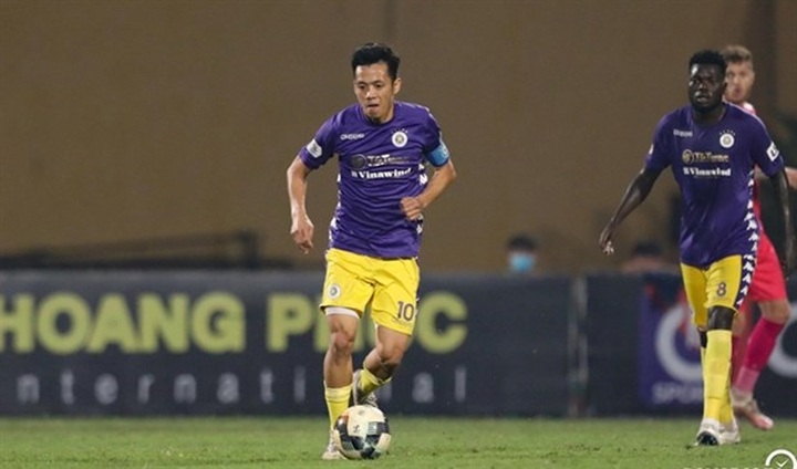 Striker Nguyen Van Quyet dreams of Golden Ball award - 1