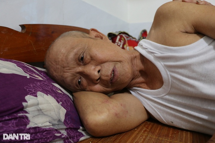Cancer-struck Nghe An family need financial support - 1 Cancer-struck Nghe An family need financial support - 1