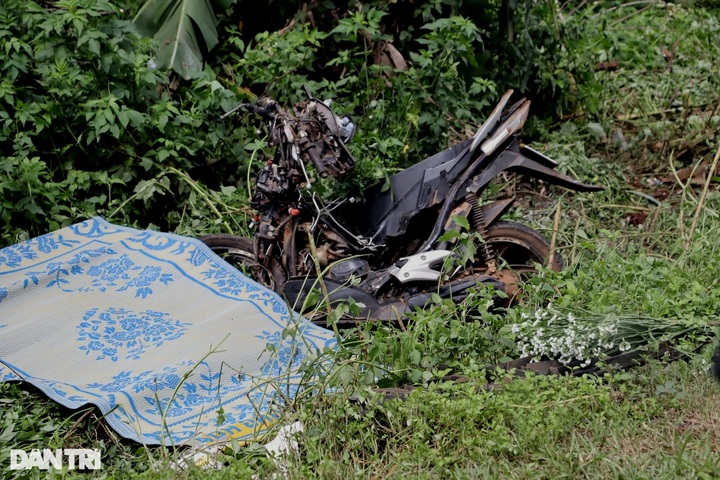 Three family members die in Dak Lak traffic accident - 2 Three family members die in Dak Lak traffic accident - 2