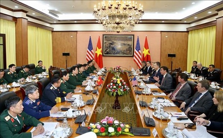 US Secretary of Defence pays official visit to Vietnam - 1 US Secretary of Defence pays official visit to Vietnam - 1