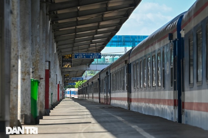 Hanoi rail services to Haiphong and HCM City reopened - 1