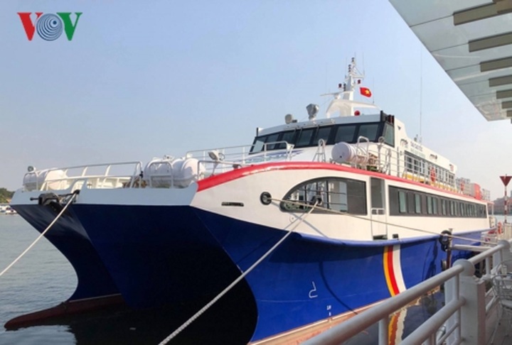 High-speed boats launched to Con Dao Island - 1