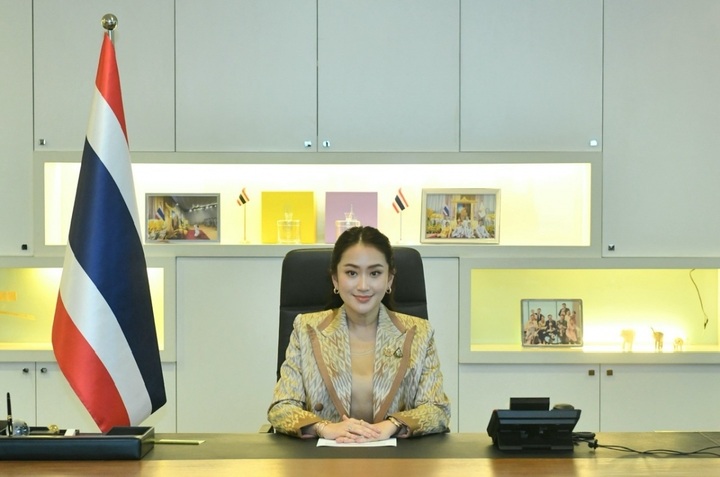 PM Pham Minh Chinh holds phone talks with his new Thai counterpart - 2