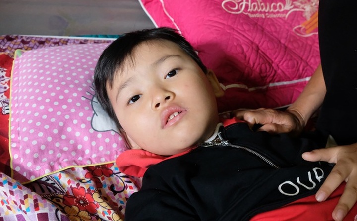 Couple calls for help to save son from imminent death - 1 Couple calls for help to save son from imminent death - 1