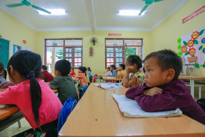 Dantri/DTiNews classroom project inaugurated in Cao Bang - 2 Dantri/DTiNews classroom project inaugurated in Cao Bang - 2