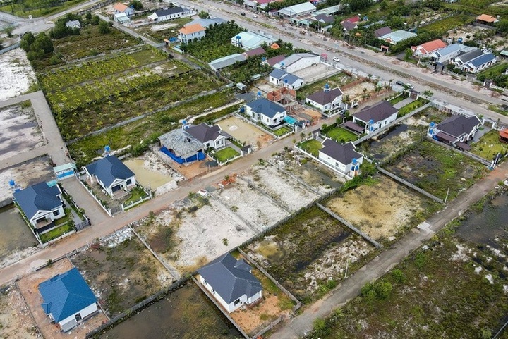 More illegally-built villas in Phu Quoc dismantled - 1 More illegally-built villas in Phu Quoc dismantled - 1