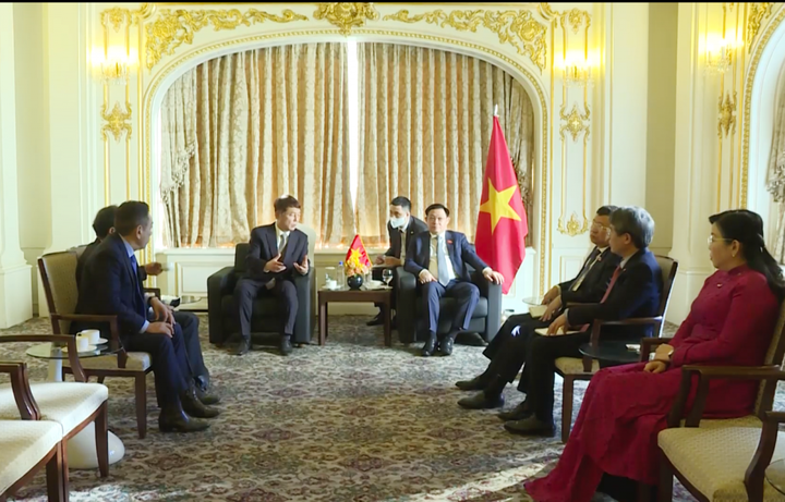 Top Vietnamese legislator meets with Democratic Party politician in Seoul - 1 Top Vietnamese legislator meets with Democratic Party politician in Seoul - 1